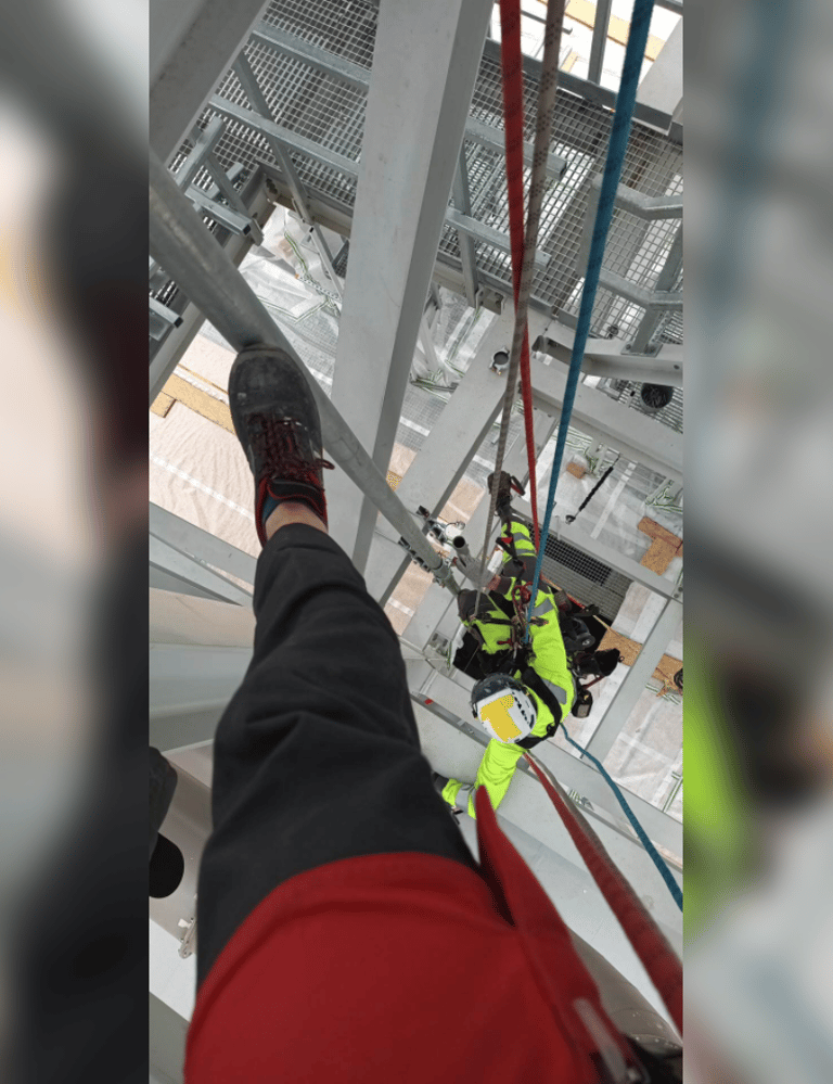 Gesinimo vamzdyno montavimas Homanit gamykloje