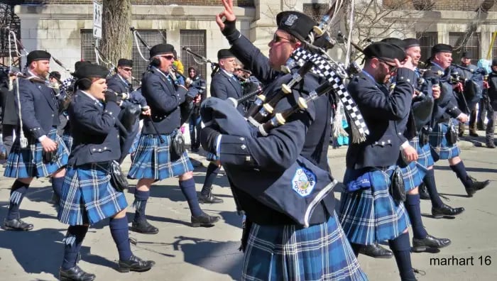 Défilé, St-Patrickk, fanfare bleue.