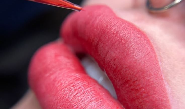 Micropigmentación de labios