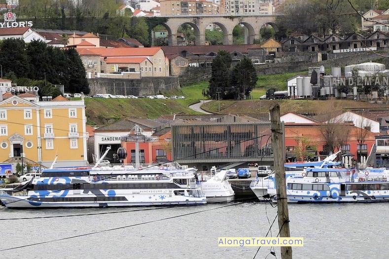 2 ferries operated by BarcaDouro are docked in Porto, ready to go to Douro Valley