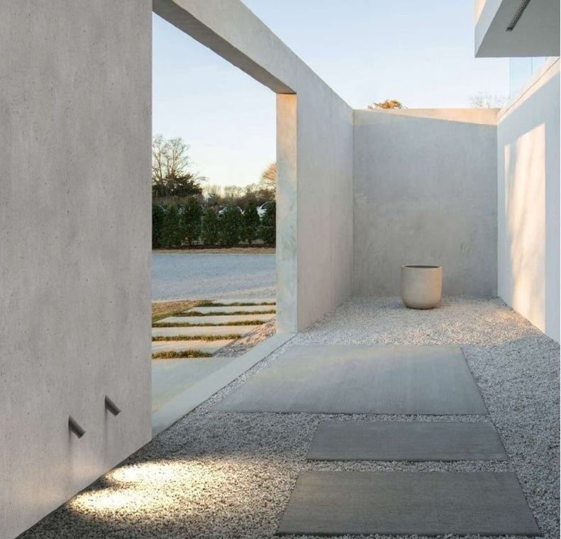 patio exterior con iluminación a suelo