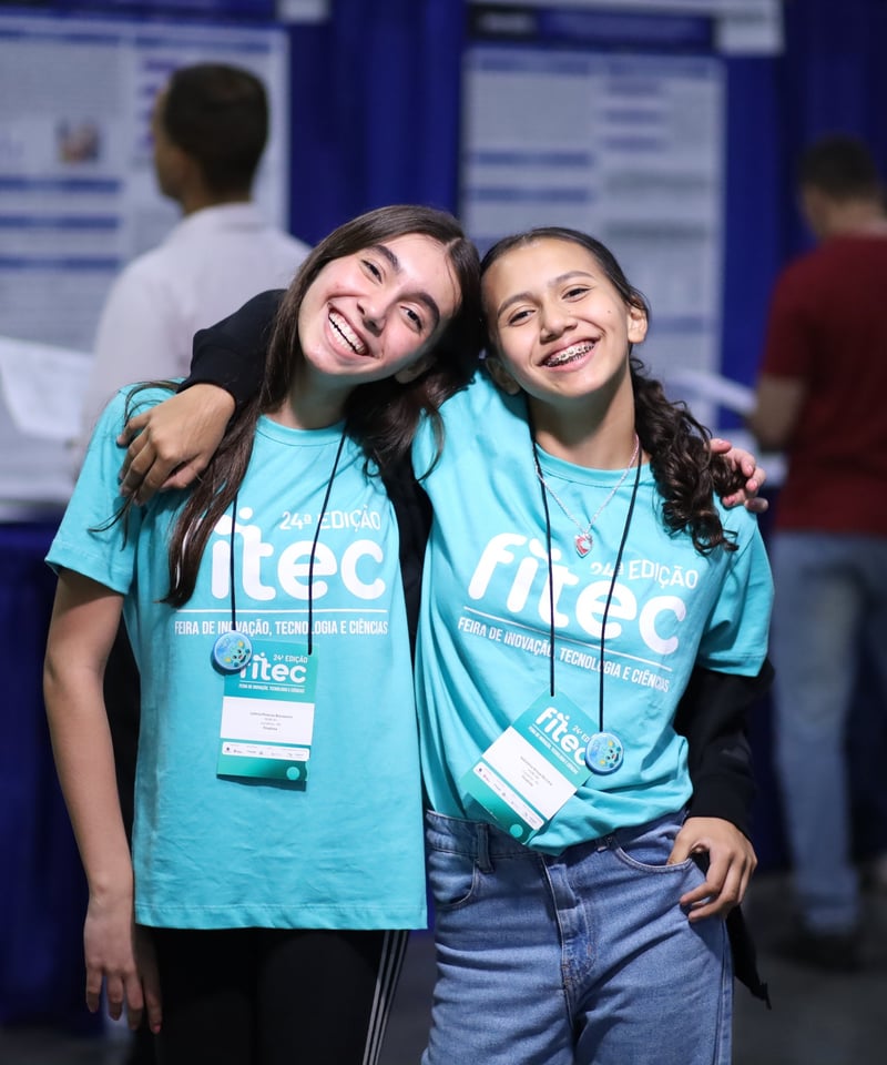 Estudantes na FITEC