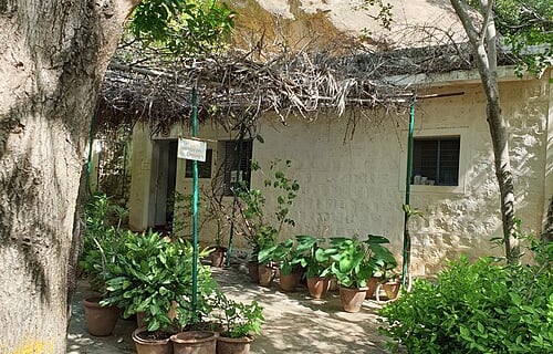 Ramana Maharshi meditation cave