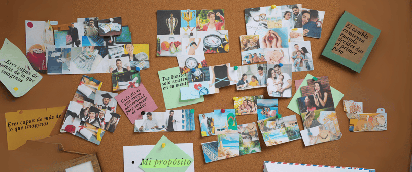 Tablero de metas con fotos y frases motivacionales, centrado en “mi propósito