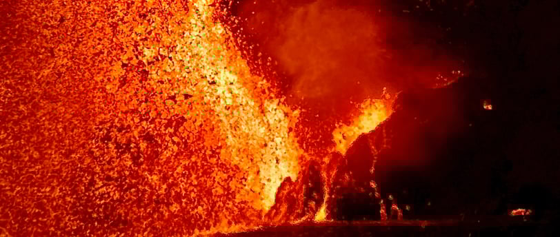 close up of erupting lava in Kilauea on hawaii