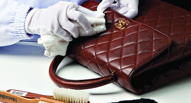 Cleaning of leather bags