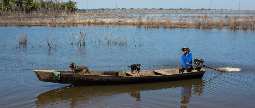 Pescador no rio Xingu. Foto: Joka Madruga 2015/Arquivo do MAB