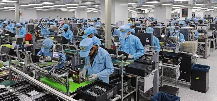 Is Dixon Technologies' PE Ratio of 200 Justified?