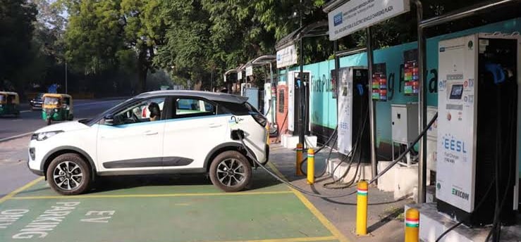 Indian EV Market Set for Over 40% CAGR Growth by 2027: Key Insights from Latest Report
