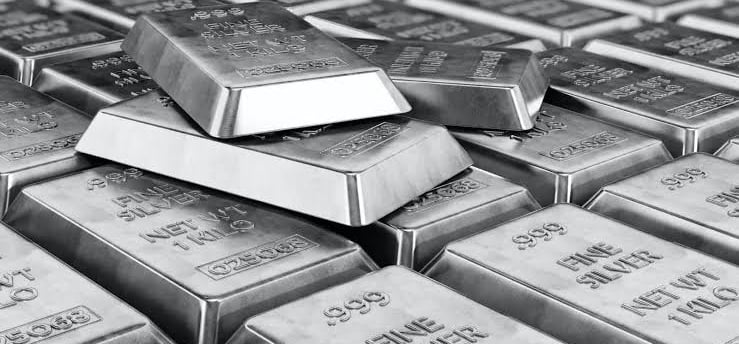 Silver Prices Decline Amid Strong U.S. Employment Data and Limited Chinese Stimulus Prospects