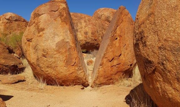 The Devil's Marbles or Karlu Karlu