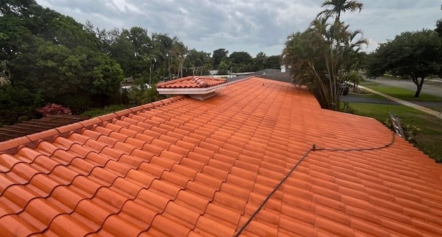 roof cleaning fort lauderda;e 