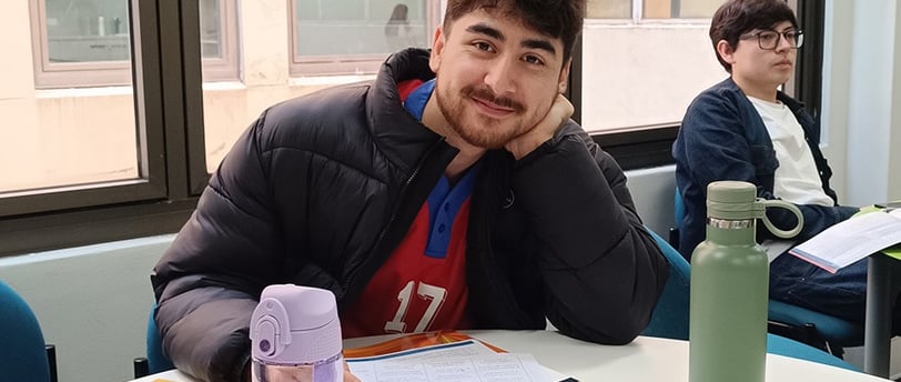 Estudiante en clases en Australia