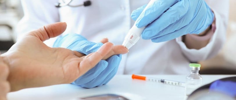 HOMA-IR testi, insülin direncini değerlendirmek ve diyabet riskini belirlemek için kullanılan bir kan testidir.