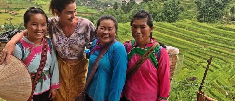 touriste avec des vietnamiens