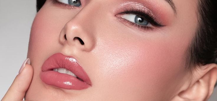 10 kesalahan makeup