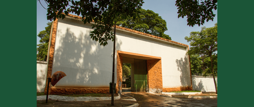 imagem mostra o cemitério campo grande são paulo pertencente ao grupo maya e a Maya Coroa de Flores