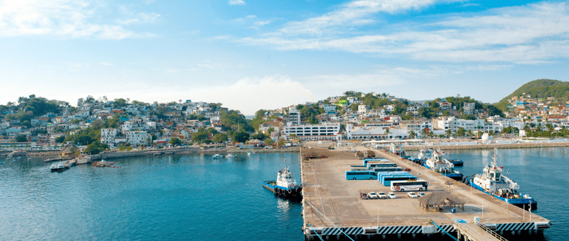 vista do porto de manzanillo mexico