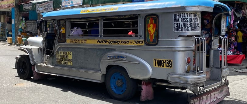 vista do jeepney onibus em manila nas filipinas