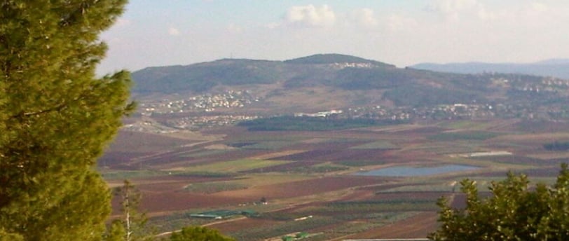 Vale de Jezreel visto do caminho entre Haifa e Nazaré.