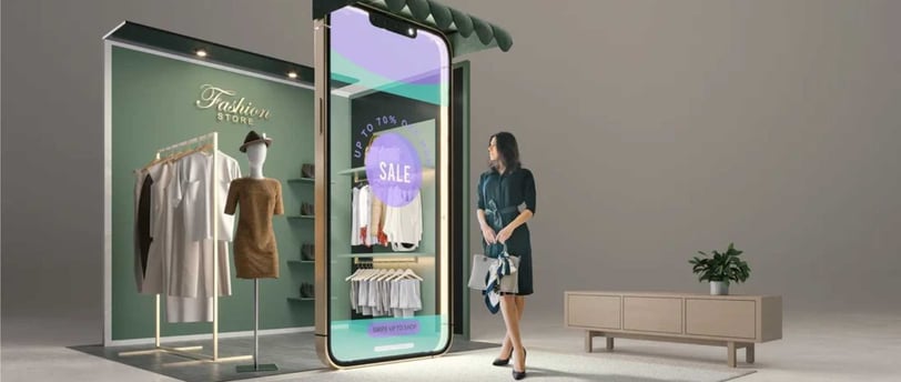 Loja virtual sendo representada pelo celular com uma moça em frente.