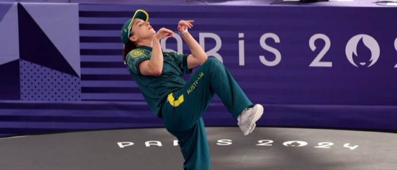 Raygun breakdancer