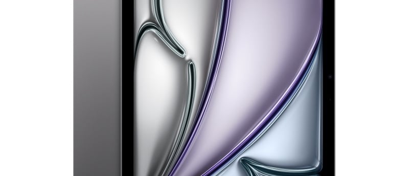 13-inch M2 iPad Air showcasing its Liquid Retina display