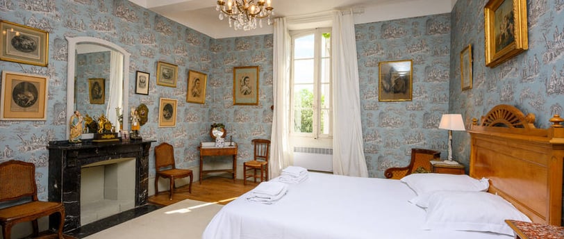 chambre de château : l'art de vivre à la française