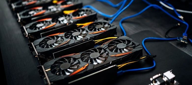 Imagem com equipamento para minerar criptomoeda chamado GPU