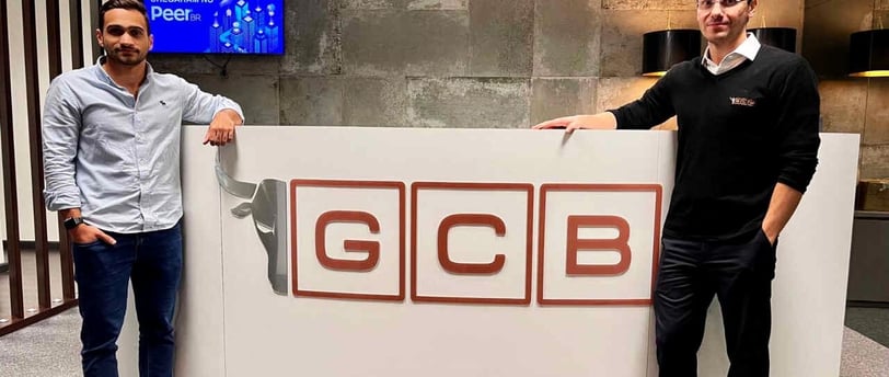 Imagem com a logomarca da GCB investimentos  