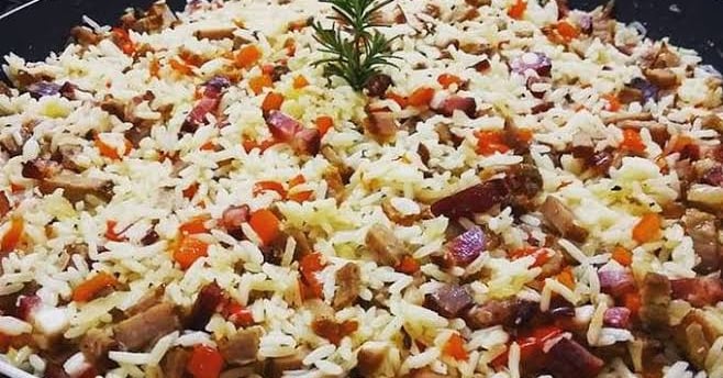 Arroz carreteiro com churrasco