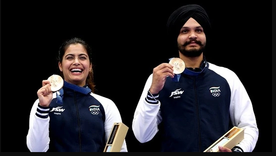 Manu Bhaker and Sarabjot Singh Bring Home Bronze in 10m Air Pistol Mixed Team Event at Paris Olympic
