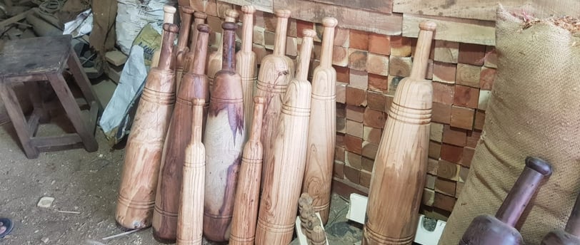 A bunch of mudgars lying at a factory.