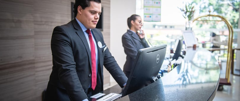 SmythOS AI-powered customer service agent assisting users across multiple channels