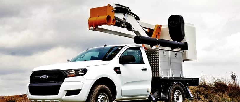 pick up con cesta elevadora madrid