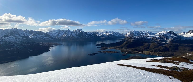 Lofoten , montagne printemps