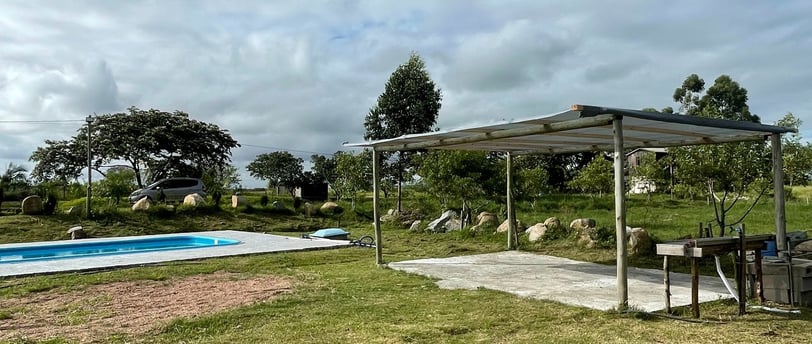 Piscina-e-quiosques-sitio-do-tigre