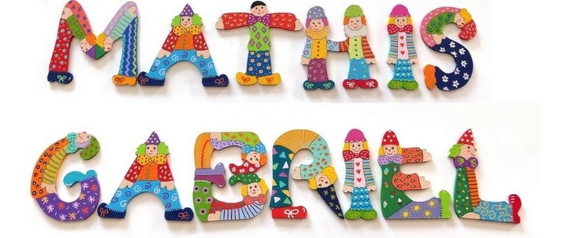 Lettres clowns en bois
