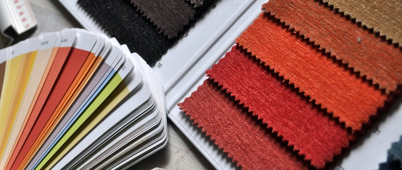 a table with a bunch of different color schemes