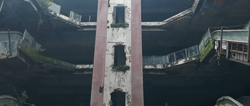 Inside of the New World mall, with the abandoned elevator