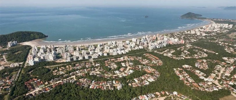 Imagem aérea de Riviera de São Lourenço, representando a Avaliação de Imóveis nesta região.