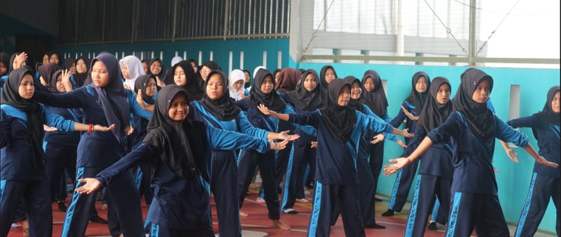 Senam pelajar sehat 