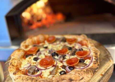 Cambridge Hire napolitan pizza van takeaway barhill gamlingay hire rent mobile food truck near me we