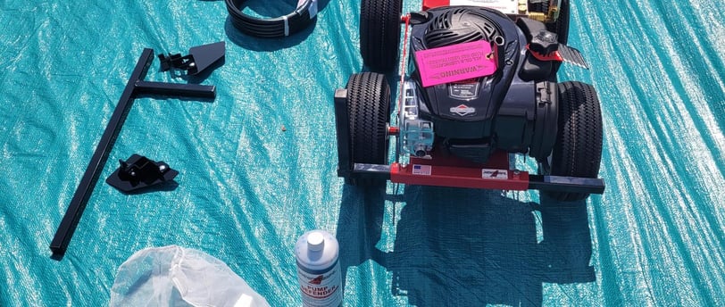 airless parking lot striping machine