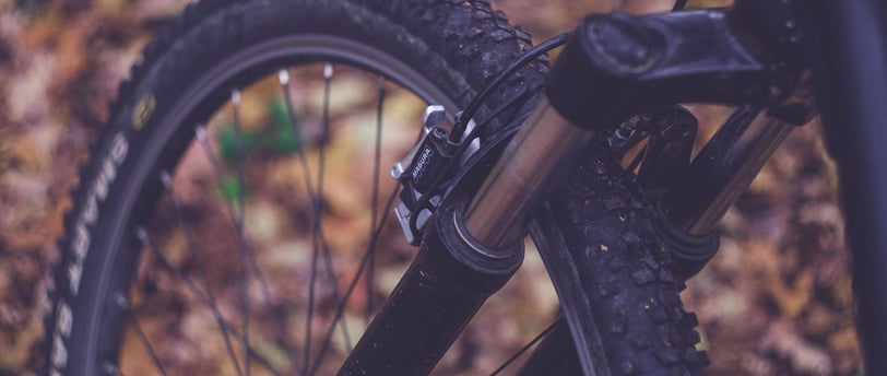 a bicycle with a bicycle handlebar and a bicycle