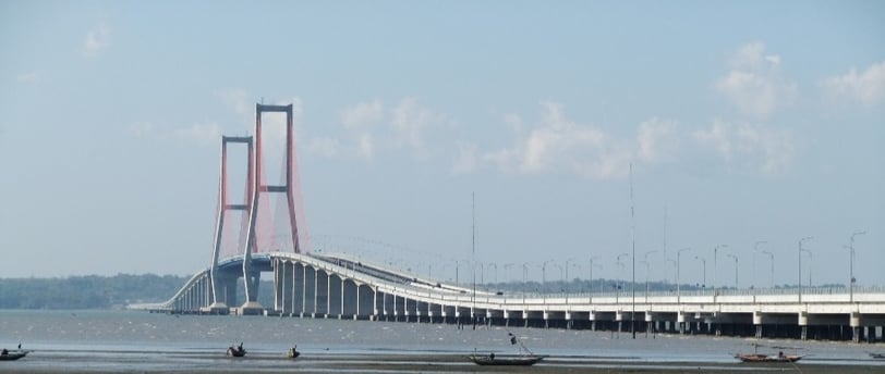 Wisata Jembatan Nasional Suramadu Bridge