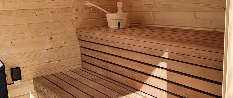 Intérieur sauna en aulne