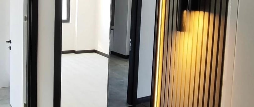 بديل خسب وحوائط مصبوغه باالون الابيض