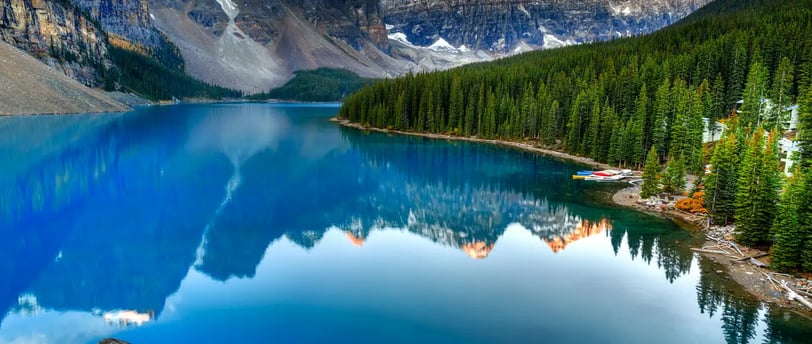 Moraine lake, featured on MyTripJunction.com travel blog.