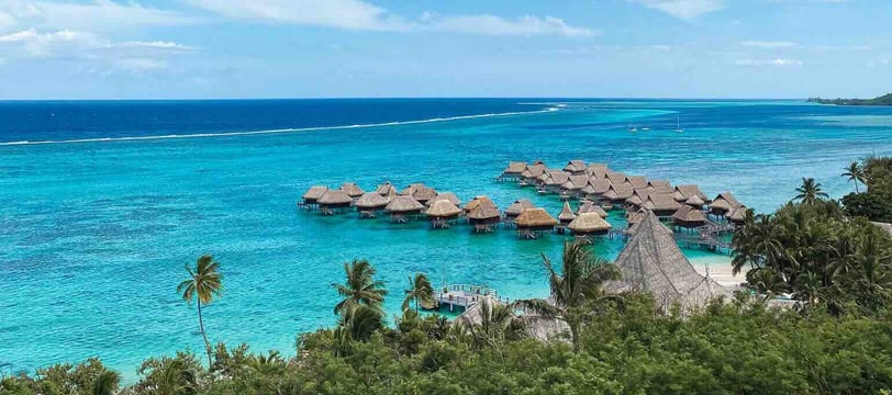 Lagoon of Moorea, French Polynesia, with clear turquoise waters.